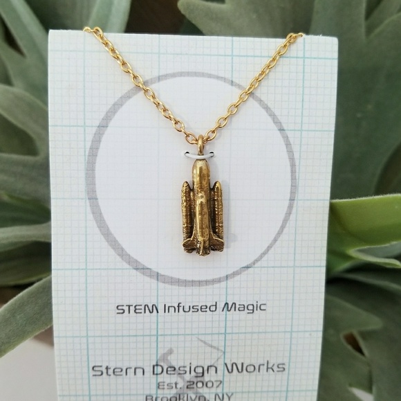 MODCLOTH Rocket Necklace - Picture 1 of 3